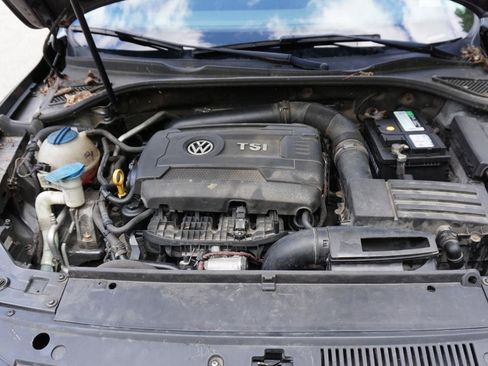Used 2015 Volkswagen Passat 1.8T SE FWD image 27