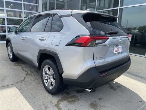 Used 2024 Toyota RAV4 XLE FWD image 31