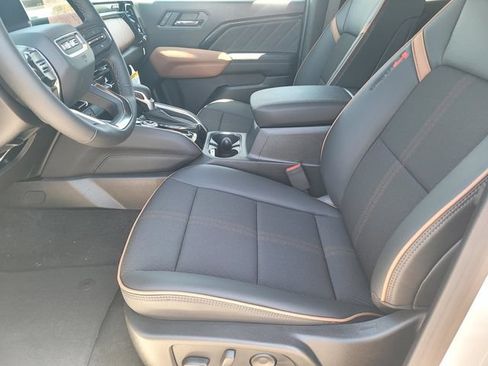 New 2026 GMC Canyon AT4 AWD/4WD image 13