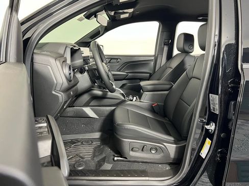 New 2025 Chevrolet Colorado Trail Boss w/ Midnight Edition AWD/4WD image 13