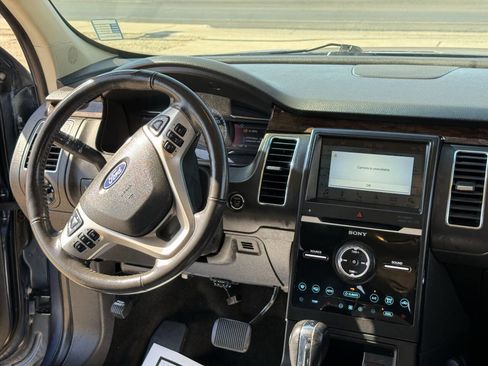 Used 2018 Ford Flex Limited FWD image 19