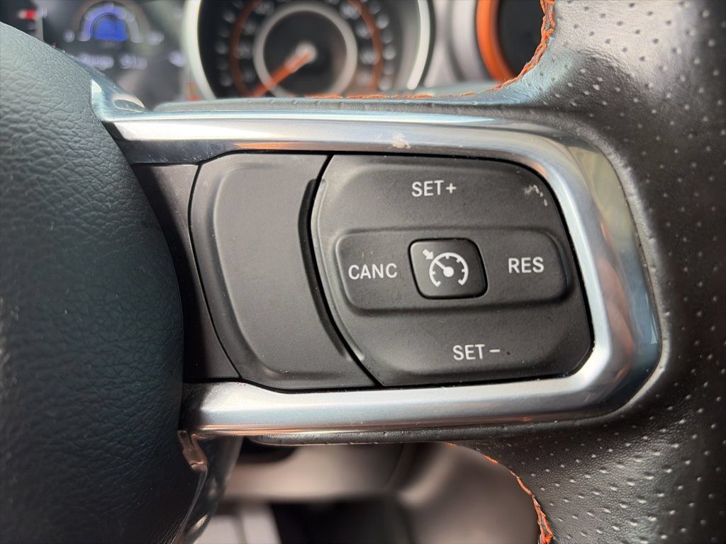 Used 2023 Jeep Gladiator Mojave w/ Cold Weather Group AWD/4WD image 23