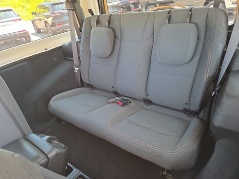 Used 2024 Jeep Wrangler Sport AWD/4WD image 21