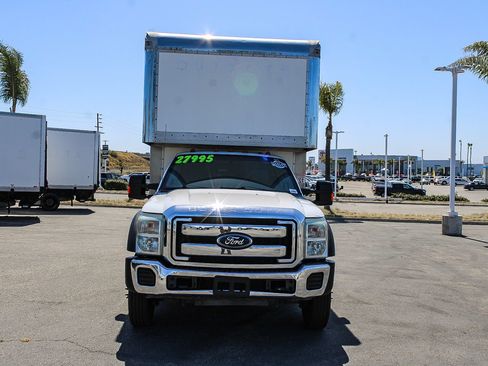 Used 2015 Ford F550 2WD Regular Cab Super Duty image 2