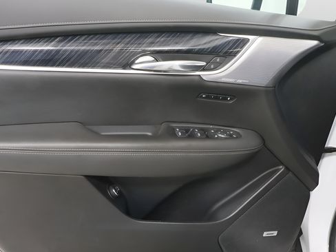 Used 2024 Cadillac XT6 Premium Luxury w/ Technology Package AWD/4WD image 22