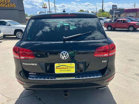 Used 2012 Volkswagen Touareg Executive AWD/4WD image 4