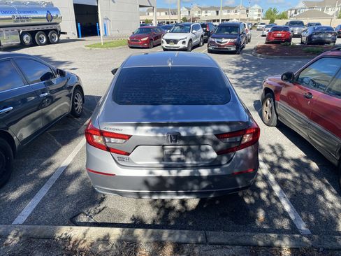 Used 2019 Honda Accord EX-L image 9