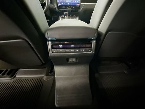 Certified 2025 Lexus GX 550 w/ Cold Area Package AWD/4WD image 26