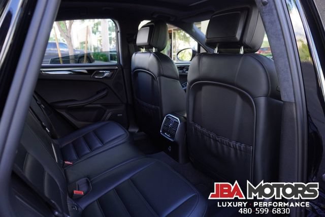 Used 2021 Porsche Macan Turbo w/ Premium Package Plus (PF0) AWD/4WD image 98