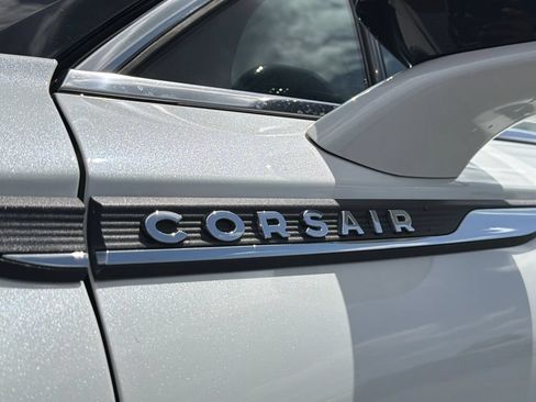 Used 2023 Lincoln Corsair Reserve w/ Equipment Group 201A AWD/4WD image 18