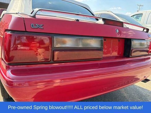 Used 1993 Ford Mustang LX RWD image 9