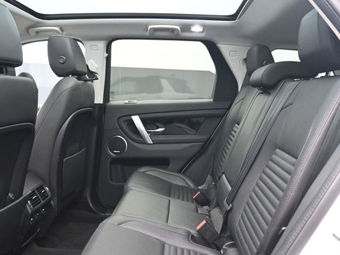 Used 2020 Land Rover Discovery Sport S image 21