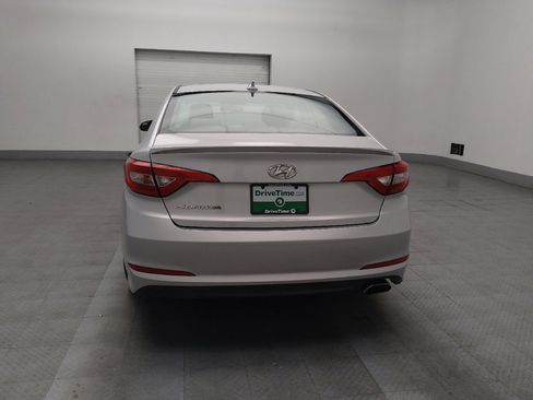 Used 2015 Hyundai Sonata SE image 6