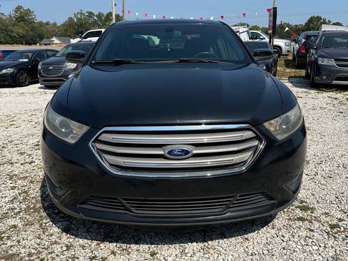 Used 2014 Ford Taurus SEL image 2