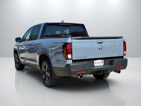 Used 2022 Honda Ridgeline Black Edition image 7