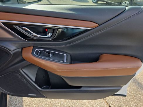 Used 2023 Subaru Outback Touring image 11