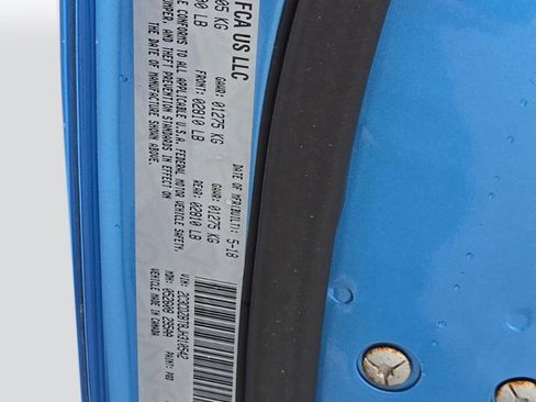 Used 2018 Dodge Challenger R/T image 15