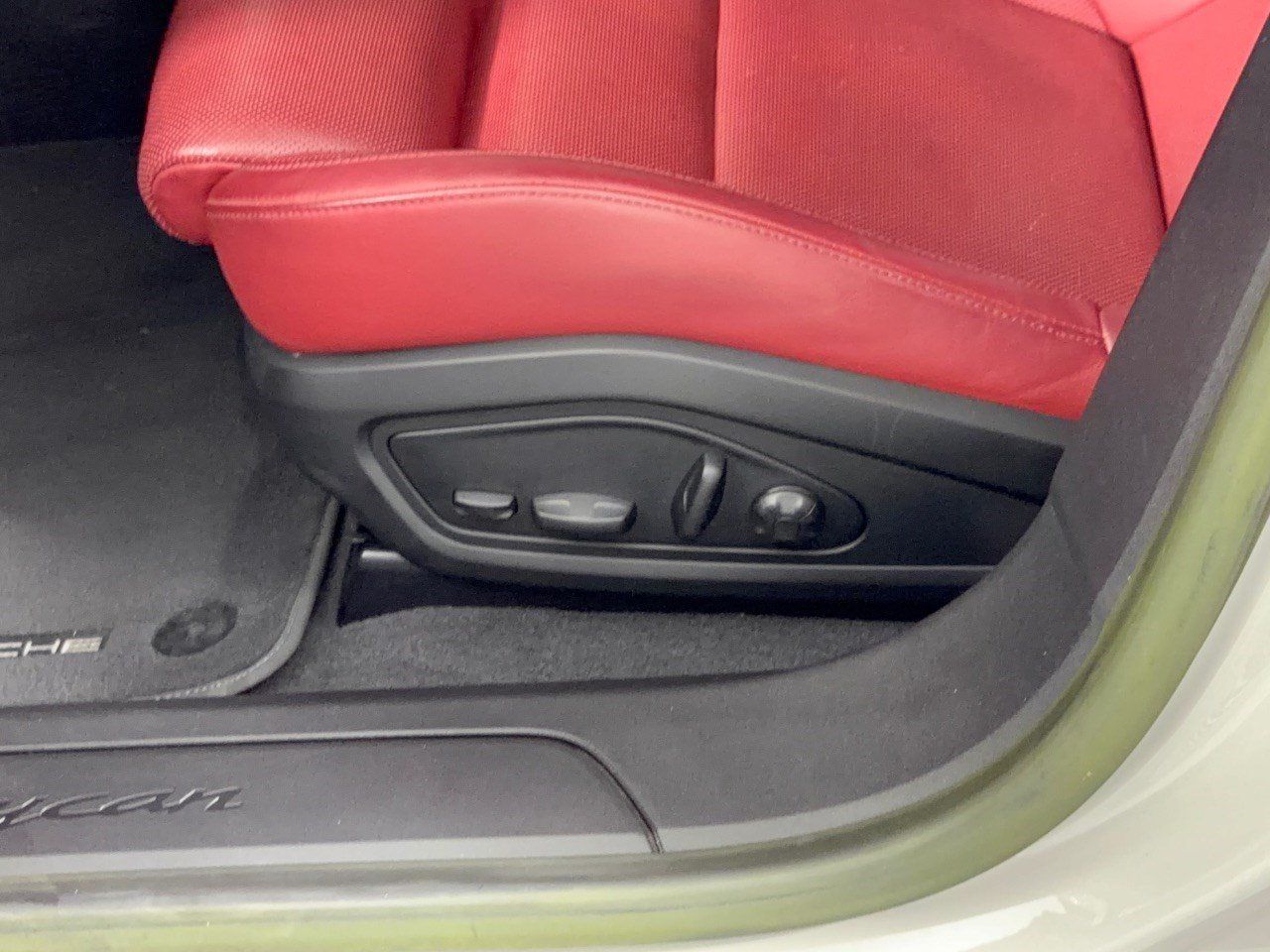 Certified 2023 Porsche Taycan RWD image 16
