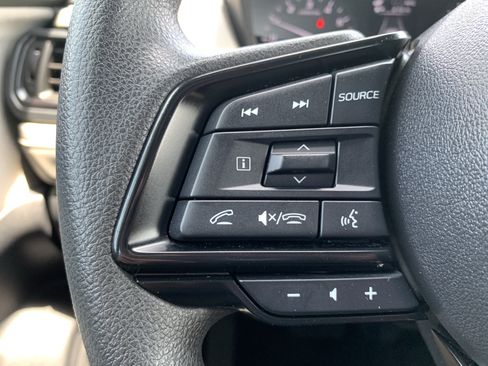 Used 2025 Subaru Forester w/ Convenience Package #1 AWD/4WD image 19