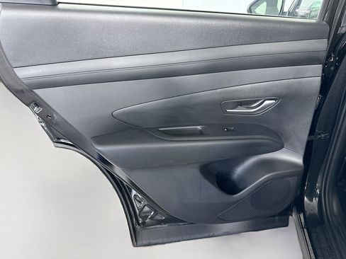 Used 2025 Hyundai Tucson SE image 26