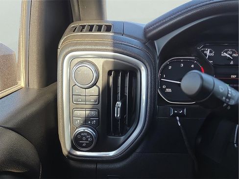 Used 2022 GMC Sierra 2500 AT4 w/ Gooseneck/5TH Wheel Package image 16