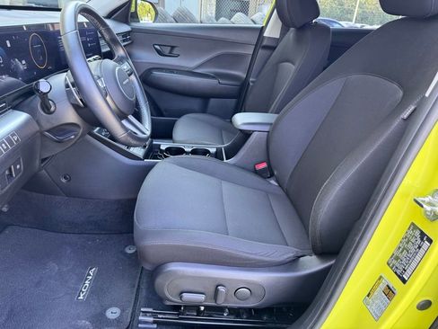 Certified 2025 Hyundai Kona SEL FWD image 8