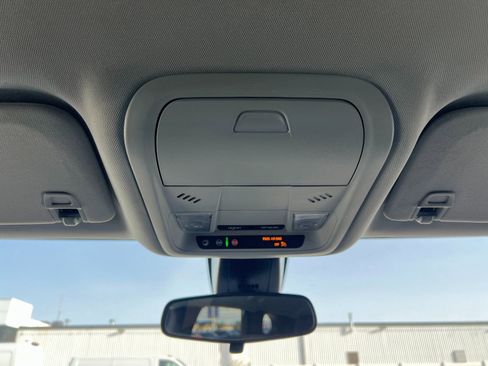Used 2022 Chevrolet Blazer LT FWD image 23