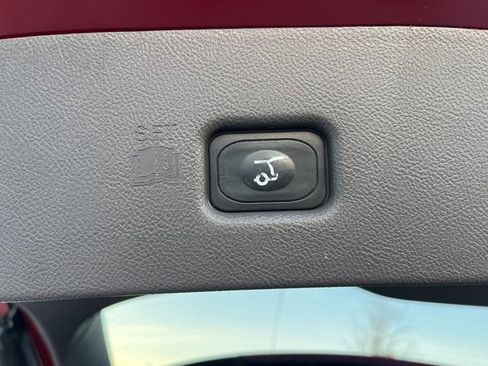 Used 2016 Lincoln MKX Reserve w/ Technology Package image 13