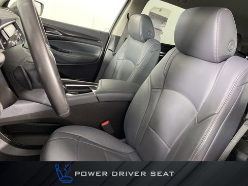 Used 2019 Buick Enclave Essence AWD/4WD image 15