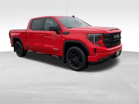 Certified 2022 GMC Sierra 1500 Elevation w/ LPO, Elevation Black Package image 3