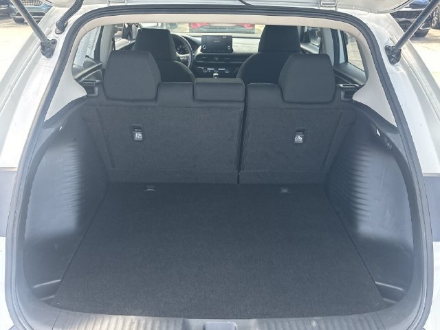 Used 2024 Honda HR-V LX image 10