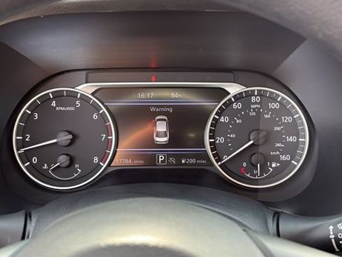 Certified 2024 Nissan Sentra SV FWD image 14