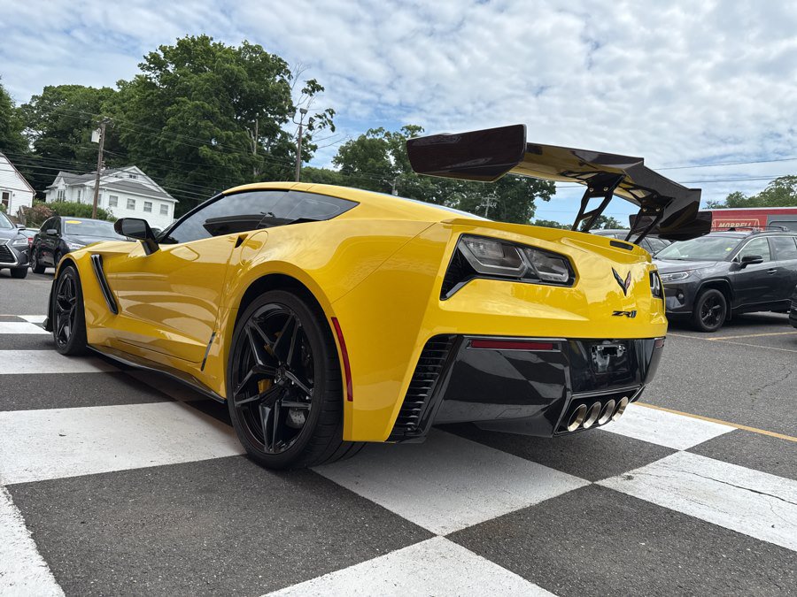 Used 2019 Chevrolet Corvette ZR1 RWD image 11