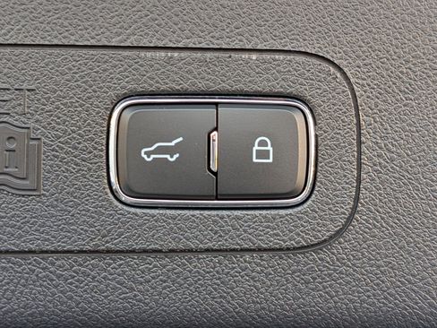 Certified 2025 Lincoln Aviator Reserve image 15