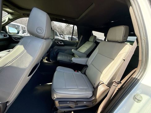 Used 2023 GMC Yukon SLT image 27