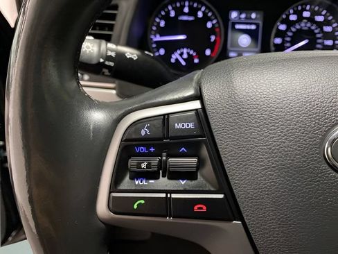 Used 2018 Hyundai Elantra Value Edition FWD image 14