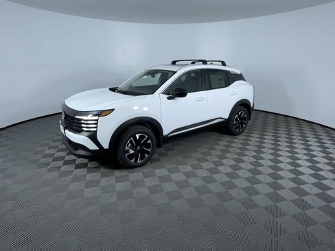 New 2026 Nissan Kicks SV w/ SV Premium Package AWD/4WD image 4