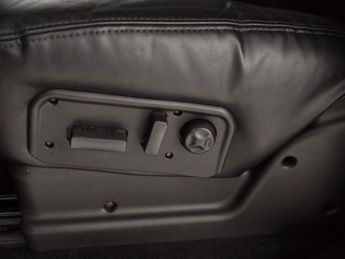 Used 2006 HUMMER H2 image 25