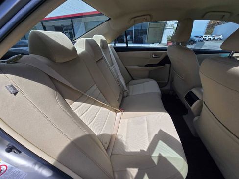 Used 2017 Toyota Camry LE FWD image 15