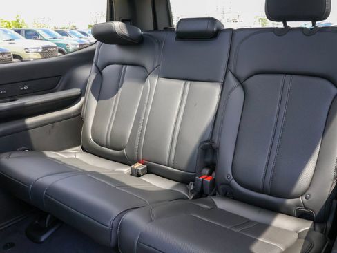 New 2026 RAM 1500 Express AWD/4WD image 14