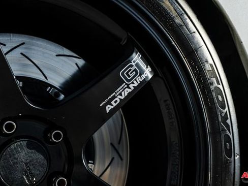 Used 2014 Nissan GT-R Premium image 30