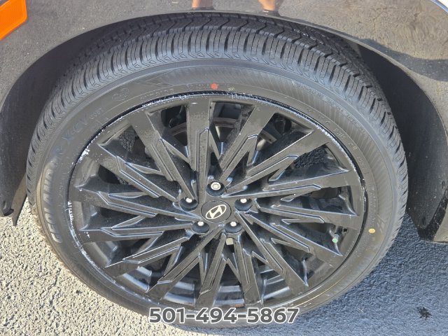 Used 2025 Hyundai Santa Fe Calligraphy FWD image 17