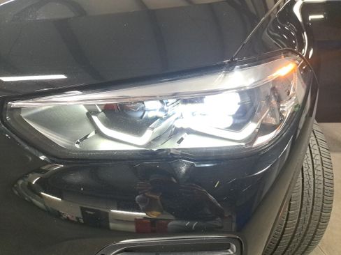Used 2022 BMW X5 xDrive40i w/ Premium Package AWD/4WD image 31