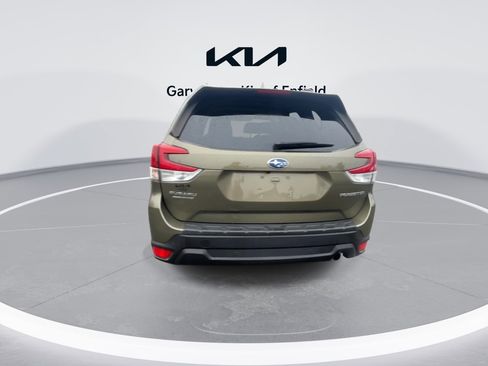 Used 2022 Subaru Forester Limited image 7