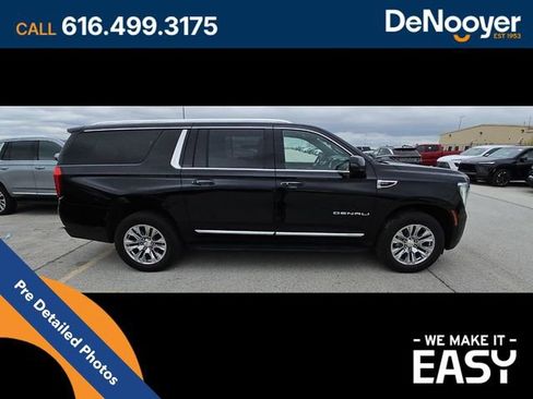 Used 2025 GMC Yukon XL Denali AWD/4WD image 14