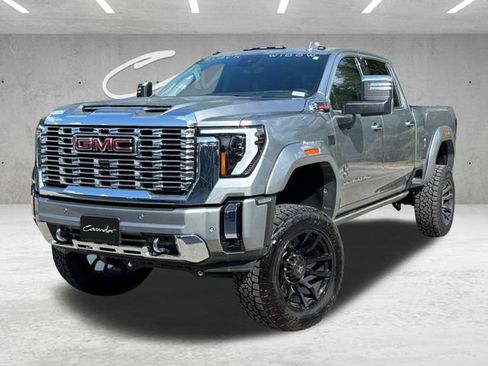 Used 2025 GMC Sierra 2500 Denali w/ Denali Reserve Package AWD/4WD image 1