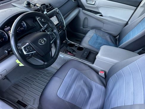 Used 2015 Toyota Camry XLE image 9