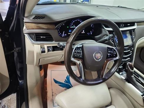 Used 2014 Cadillac XTS Luxury w/ Driver Awareness Package image 8