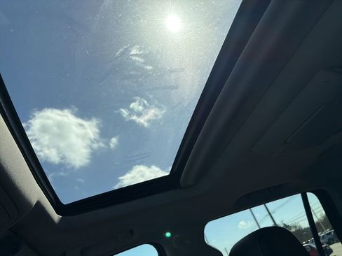 Used 2016 Chevrolet Tahoe LT image 12