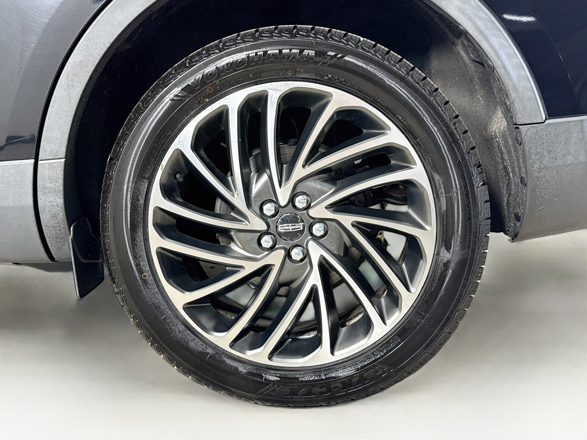 Used 2020 Lincoln Nautilus Reserve AWD/4WD image 39